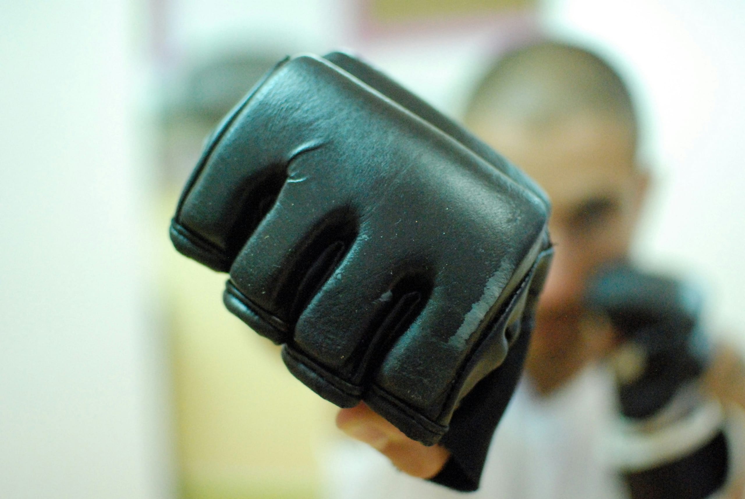 Coach Curved Focus Mitts — Pre-curved focus mitts with a shock-absorbing gel deck and an angled wrist gusset.